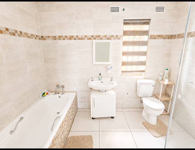 4 BEDROOM HOUSE FOR SALE IN WESTVILLE